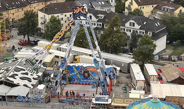 XXL Höhenrausch auf dem Rosenheimer Herbstfest 2022 (©Foto: Martin Schmitz